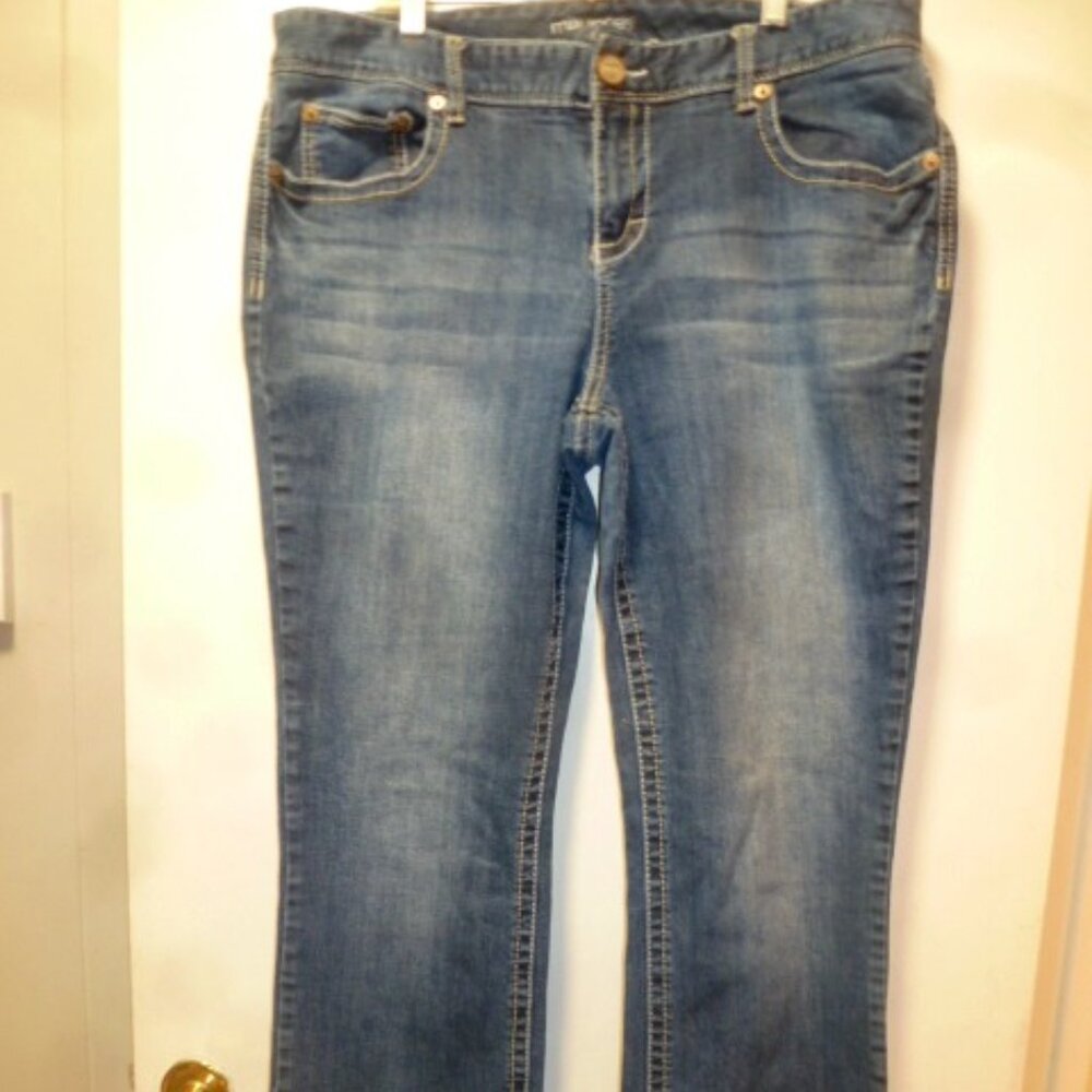 Maurices Denim Blue Jeans – Size 18 X-Long – Curvy Fit